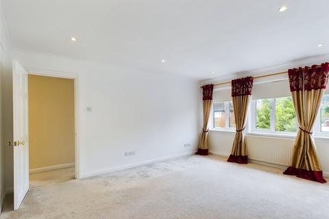 2 bedroom maisonette for sale, Tyrell Place, Priests Lane, Shenfield, Brentwood, CM15