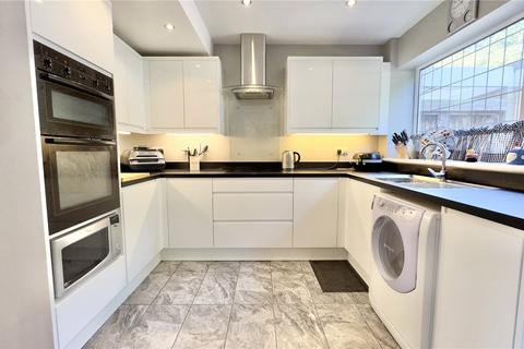 26 Carlton Close, Parkgate, Neston, CH64 6TD