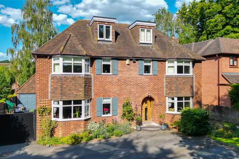 5 bedroom detached house for sale, Reading Road, Berkshire RG41