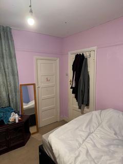 1 bedroom in a house share to rent, Well Hall Road, London SE9