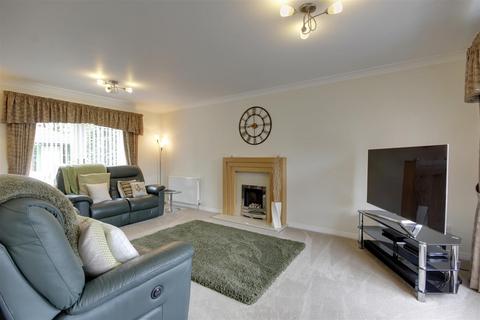 4 bedroom house for sale, Richmond Way, Beverley