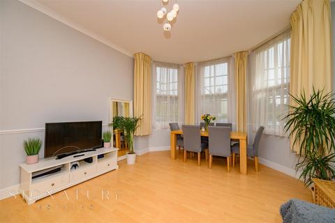 2 bedroom flat for sale, Mallard Road, Abbots Langley