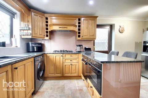 2 Barling Close, Chatham, ME5 9RL