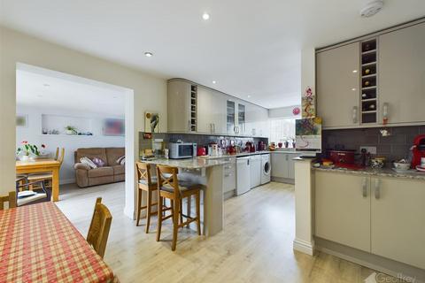 12 Park View, Stevenage, SG2 8PU
