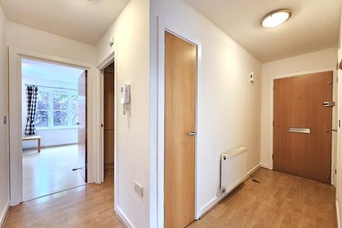 2 bedroom flat for sale, Ash Tree Court, East Finchley, N2