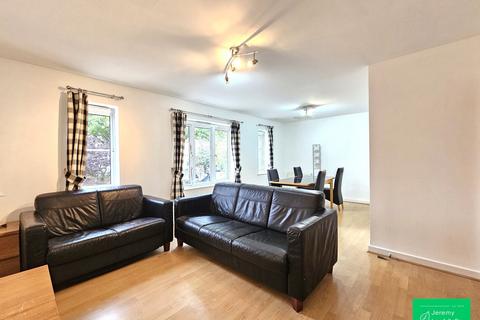 2 bedroom flat for sale, Ash Tree Court, East Finchley, N2