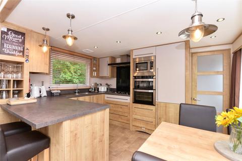 2 bedroom park home for sale, Beech, Bashley Caravan Park, Sway Road, New Milton, BH25