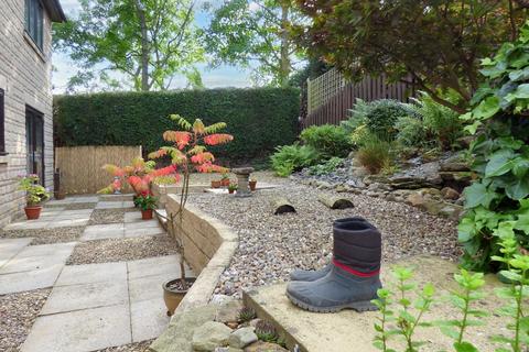 21 Coates Lane, Barnoldswick, BB18 6HJ