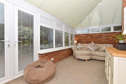 2 bedroom detached house for sale, Culter Field, Singleton, Ashford, Kent