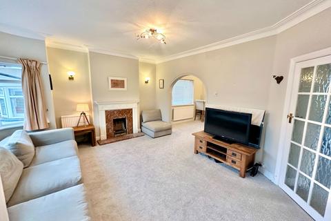 3 bedroom semi-detached bungalow for sale, Kinloch Drive, London NW9