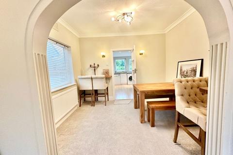 3 bedroom semi-detached bungalow for sale, Kinloch Drive, London NW9