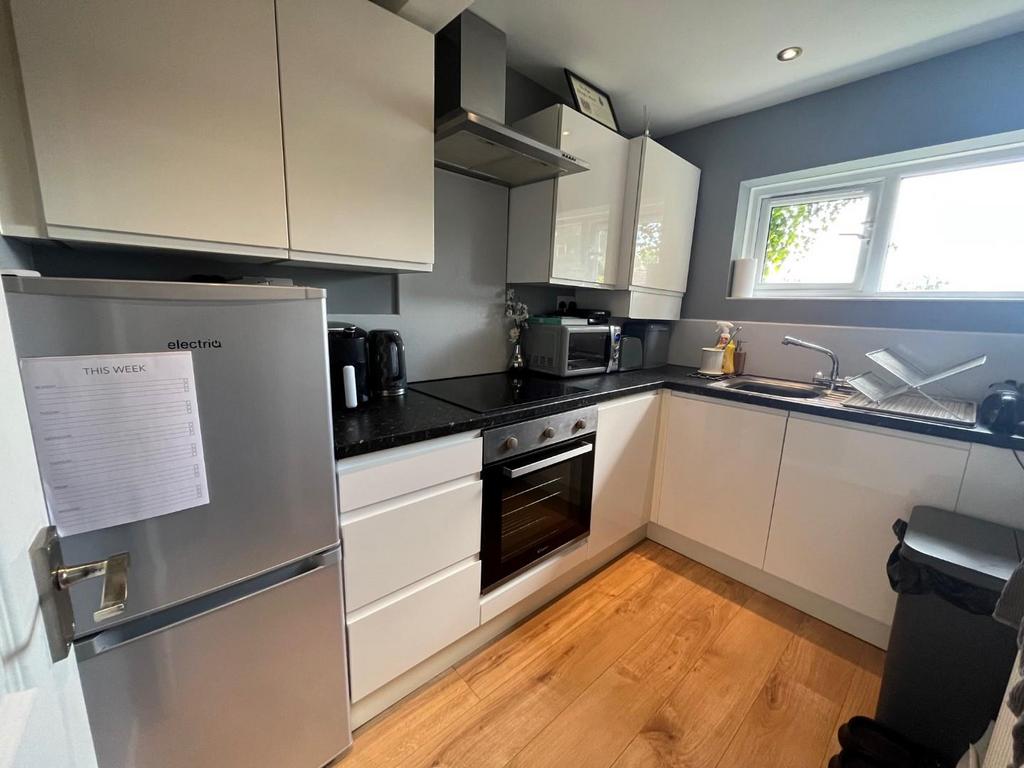 Brook Drive, Stevenage... 1 bed flat for sale £170,000