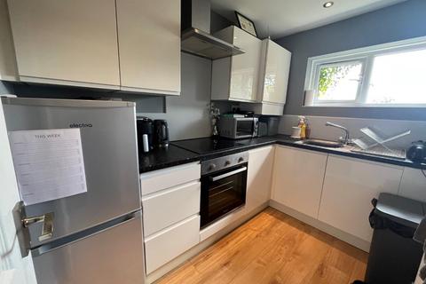 1 bedroom flat for sale, Brook Drive, Stevenage, Hertfordshire, SG2 8TR