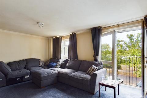 16 Mercers, Harlow, CM19 5PN