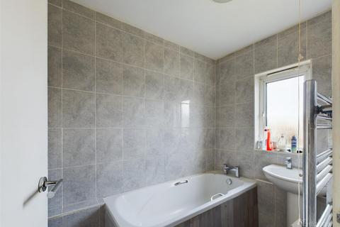 16 Mercers, Harlow, CM19 5PN