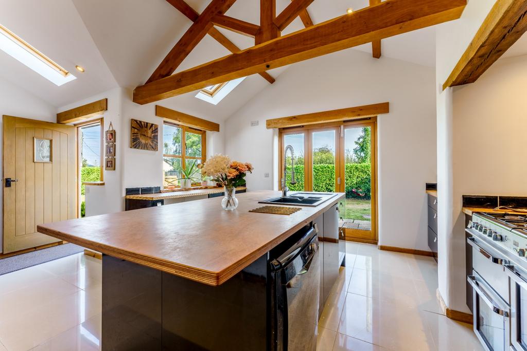 Kitchen/Breakfast Room