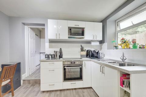 66a Heygate Avenue, Southend-on-sea, SS1 2AR
