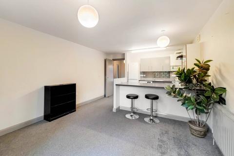 3 bedroom flat to rent, Lucas Street, Lewisham, London, SE8