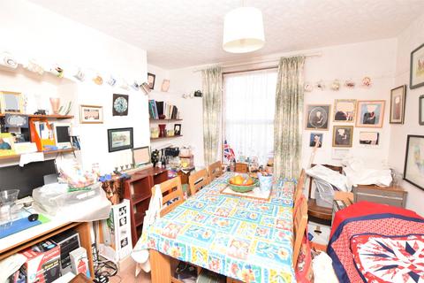 2 bedroom terraced house for sale, Amidas Gardens, Dagenham RM8