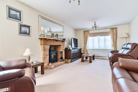 4 bedroom detached house for sale, School Lane, Lower Halstow, Sittingbourne, Kent, ME9