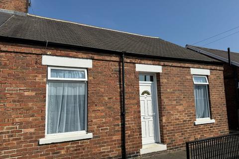 2 bedroom bungalow to rent, Embleton Avenue, Wallsend