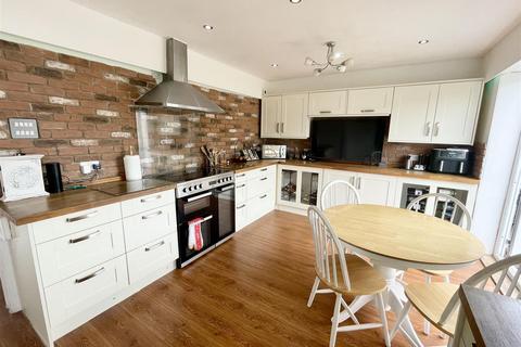 3 bedroom detached house for sale, Ashwell Close, Old Walcot, Swindon