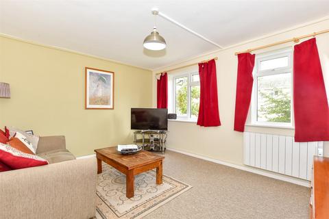 2 bedroom ground floor flat for sale, Bradshaw Road, Chichester, West Sussex