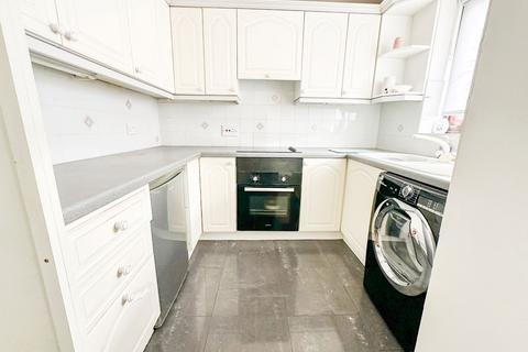 2 bedroom terraced house for sale, Woodham Park, Barry