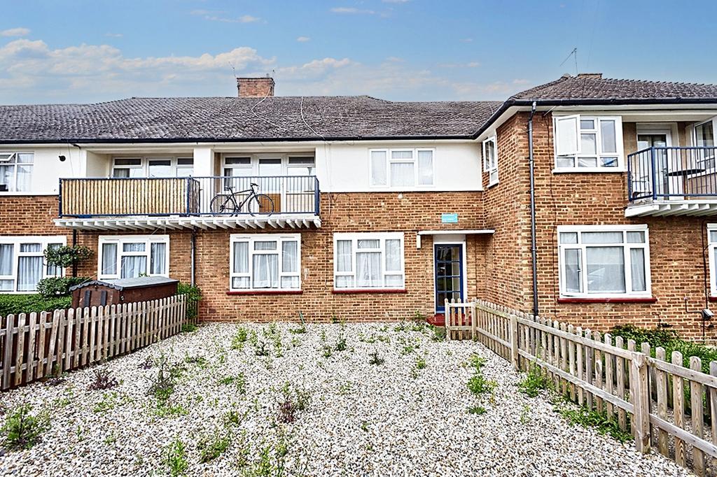 Morpeth Avenue, Borehamwood WD6 1 bed flat to rent £1,150 pcm (£265 pw)