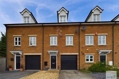 3 bedroom townhouse for sale, Pavilion Court, West Hallam