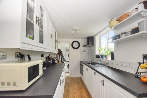 2 bedroom terraced house for sale, Kent Terrace, Canterbury Lane, Rainham, Gillingham, ME8