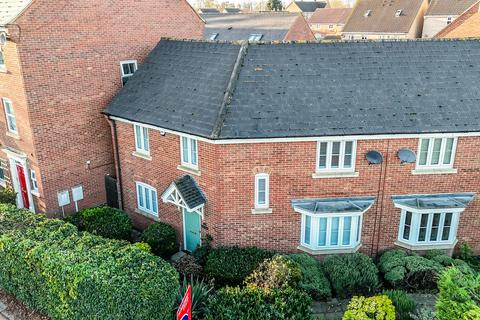 3 bedroom semi-detached house for sale, Finedon Road, Wellingborough NN8