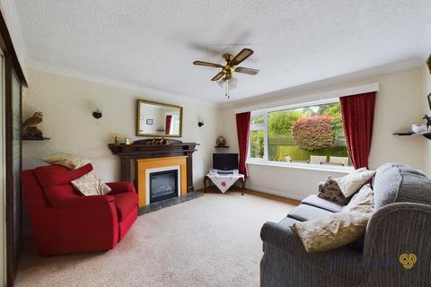 2 bedroom detached bungalow for sale, Weaver Close, Ashbourne