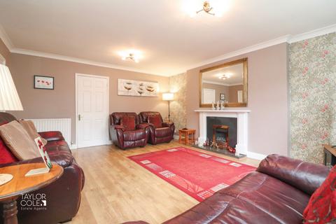 41 Arkle, Dosthill, Tamworth, B77 1NE