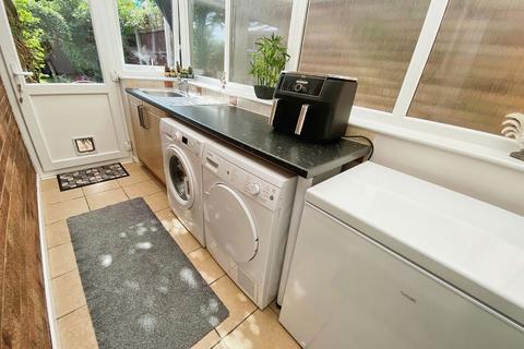 53 Winton Grove, Minworth, Sutton Coldfield, B76 1XE
