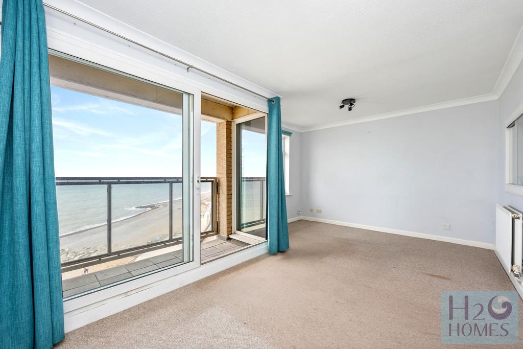 High Cliff Court 27-002