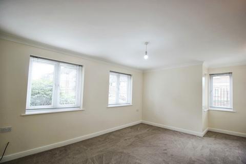 2 bedroom apartment to rent, Duchess Place, Chester CH2