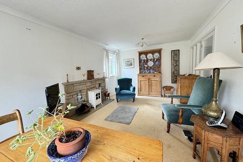 37 Wincote Close, Kenilworth, CV8 2QE