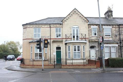 1 bedroom flat to rent, Heslington Road, Heslington, York, YO10