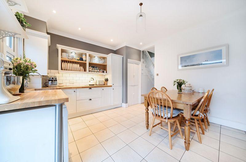 Kitchen Diner angle