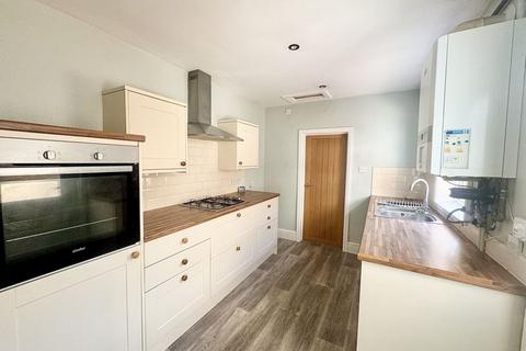 120 Fairmont Road, Grimsby, DN32 8DX