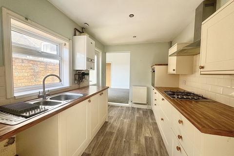 120 Fairmont Road, Grimsby, DN32 8DX