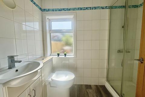 120 Fairmont Road, Grimsby, DN32 8DX