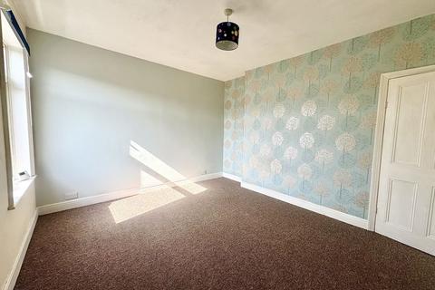 120 Fairmont Road, Grimsby, DN32 8DX