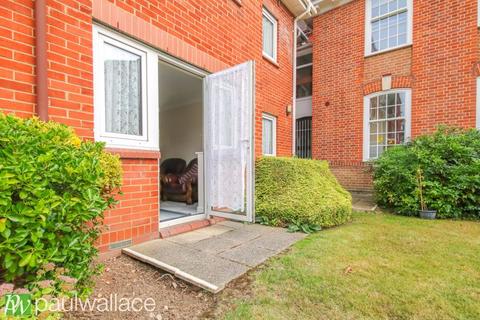 1 bedroom retirement property for sale, Belvedere Court, Hoddesdon