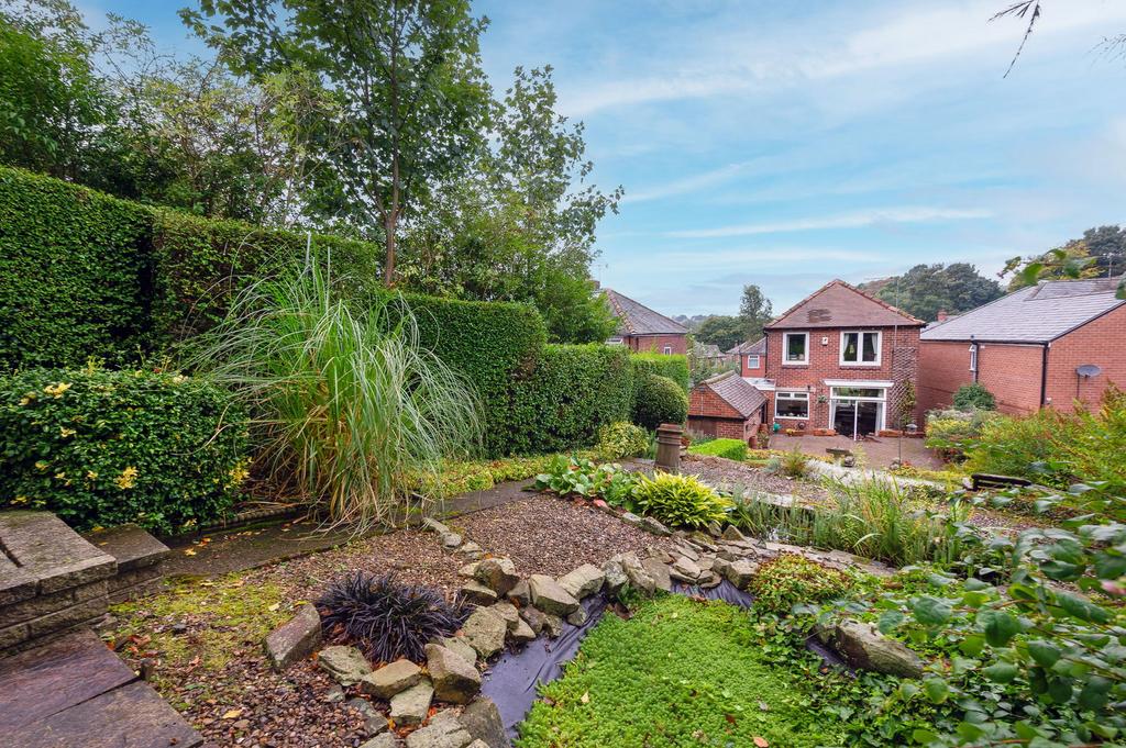 Crowland Road, Sheffield S5 3 bed detached house for sale £200,000