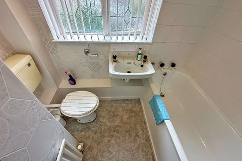 20 Browning Close, Willenhall, WV12 5JA