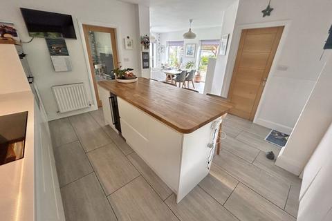 45 Albert Drive, Deganwy, Conwy, LL31 9RH