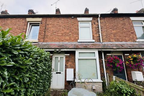 2 bedroom terraced house to rent, Hawthorn Avenue