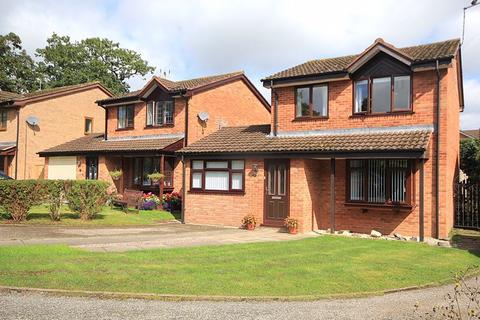 4 bedroom detached house for sale, Walnut Drive, Whitchurch